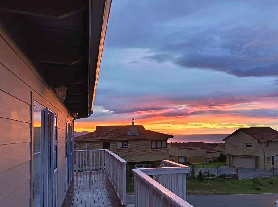 5 Bedroom Property for Sale in Seemeeu Park Western Cape